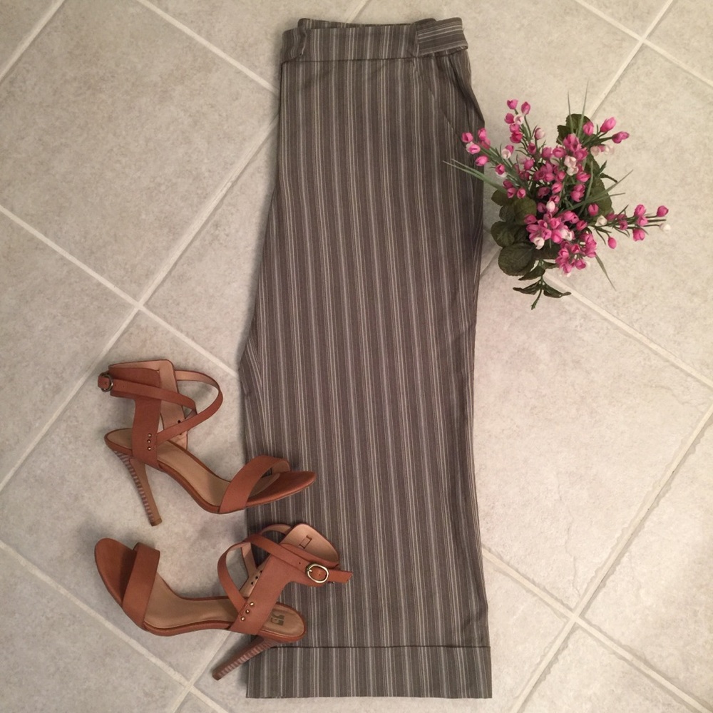 New York & Company crop pant